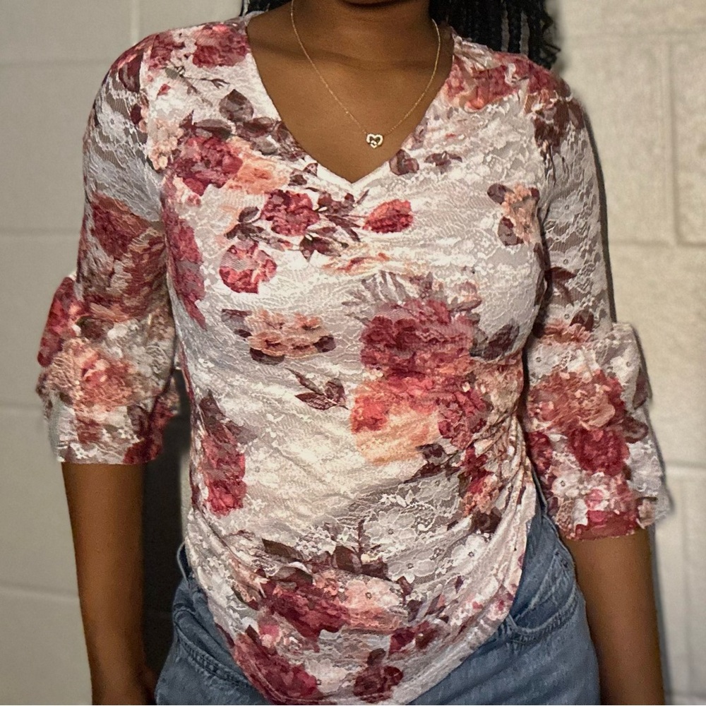 floral v-neck mesh top, medium